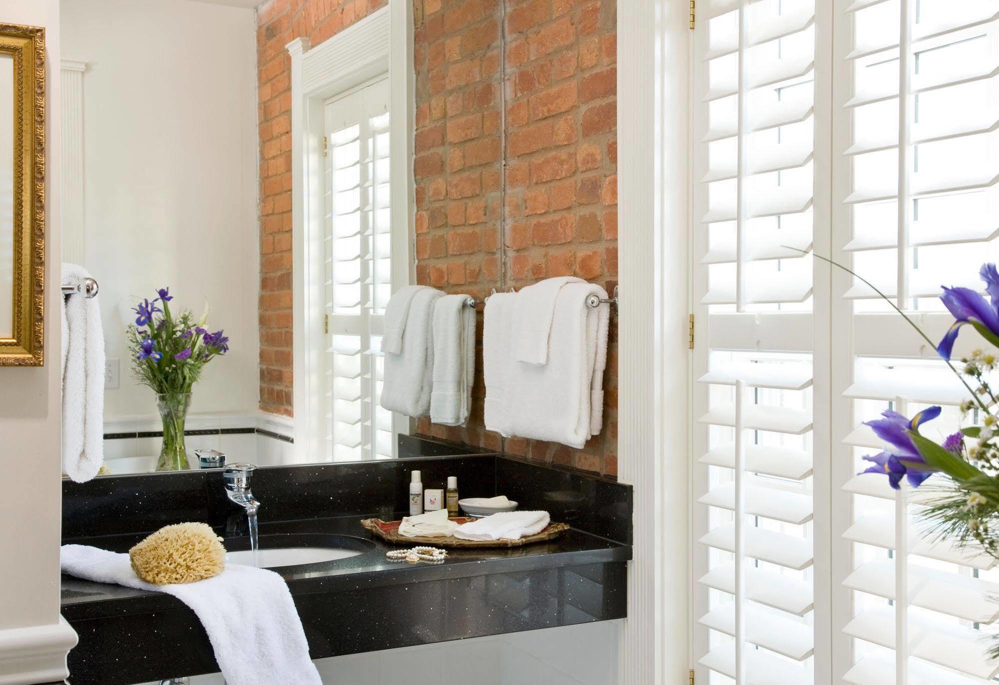 واشنطن Woodley Park Guest House المظهر الخارجي الصورة