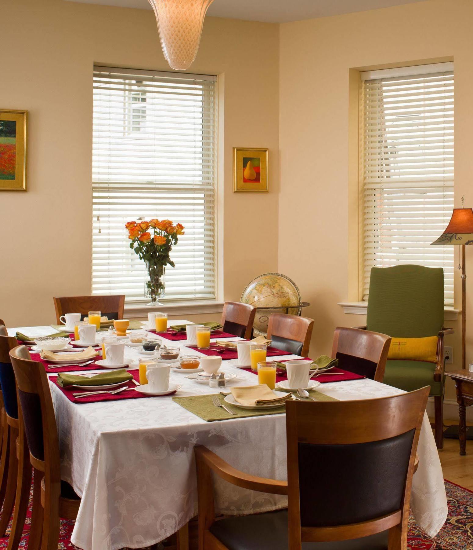 واشنطن Woodley Park Guest House المظهر الخارجي الصورة