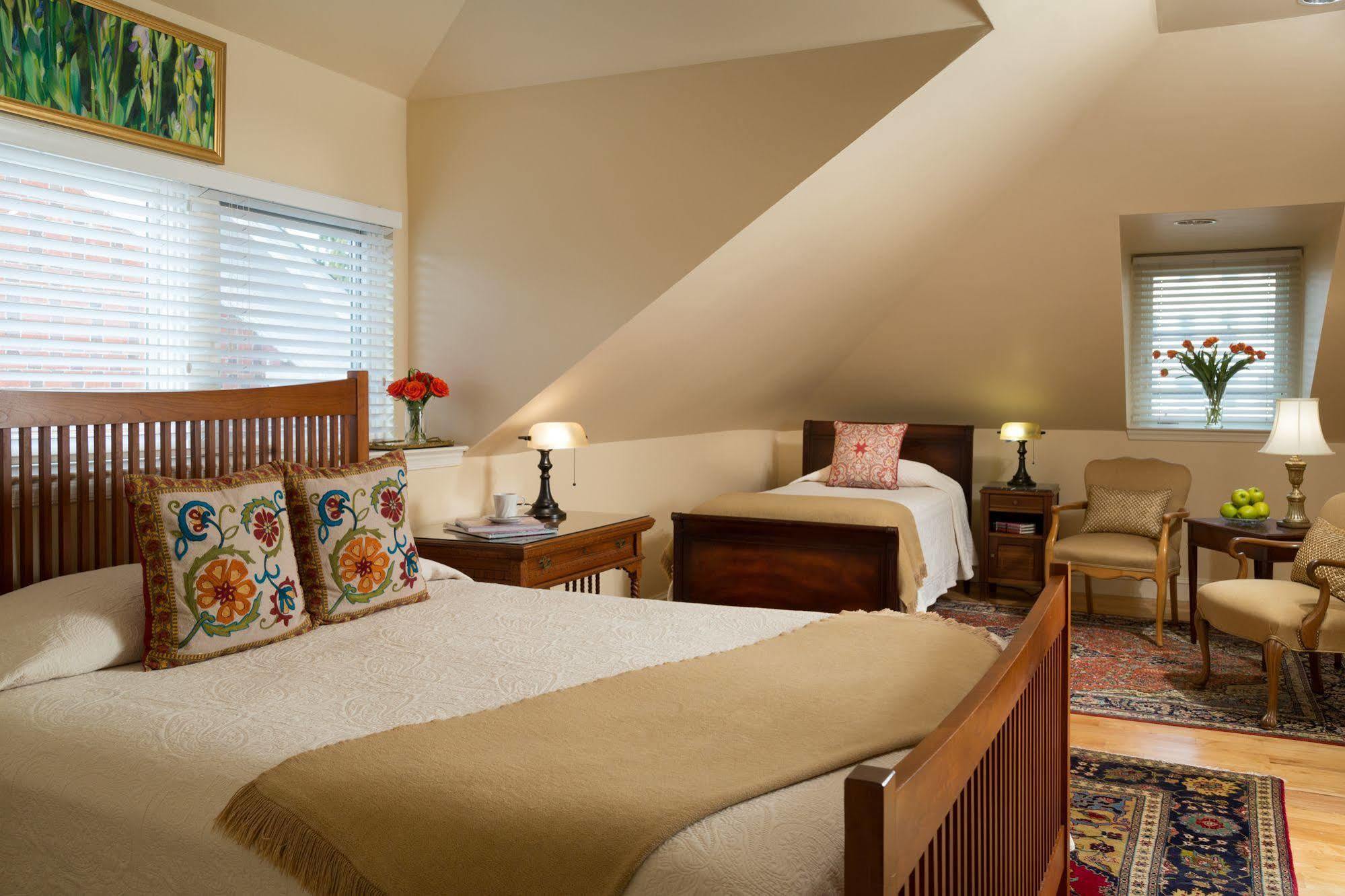 واشنطن Woodley Park Guest House المظهر الخارجي الصورة